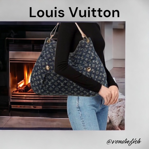 ⭐️Host Pick⭐️Authentic Louis Vuitton Denim Daily GM Monogram Hobo Bag - Picture 4 of 16